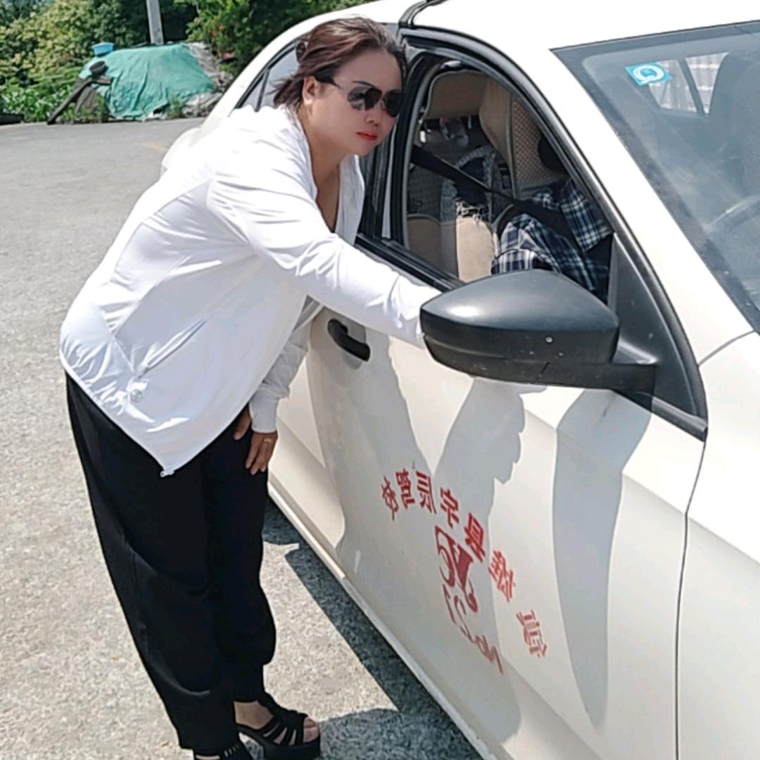 宇辰教练张莹