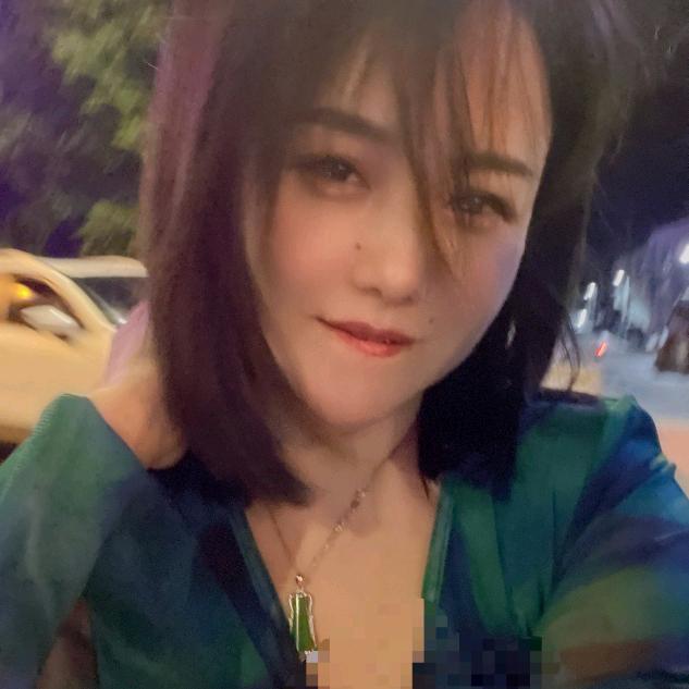 霸王龙女孩
