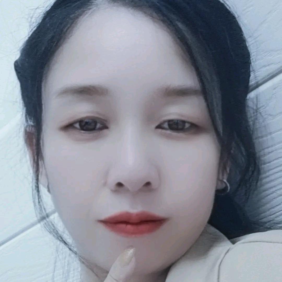 相思雾里看花🥀এ᭄