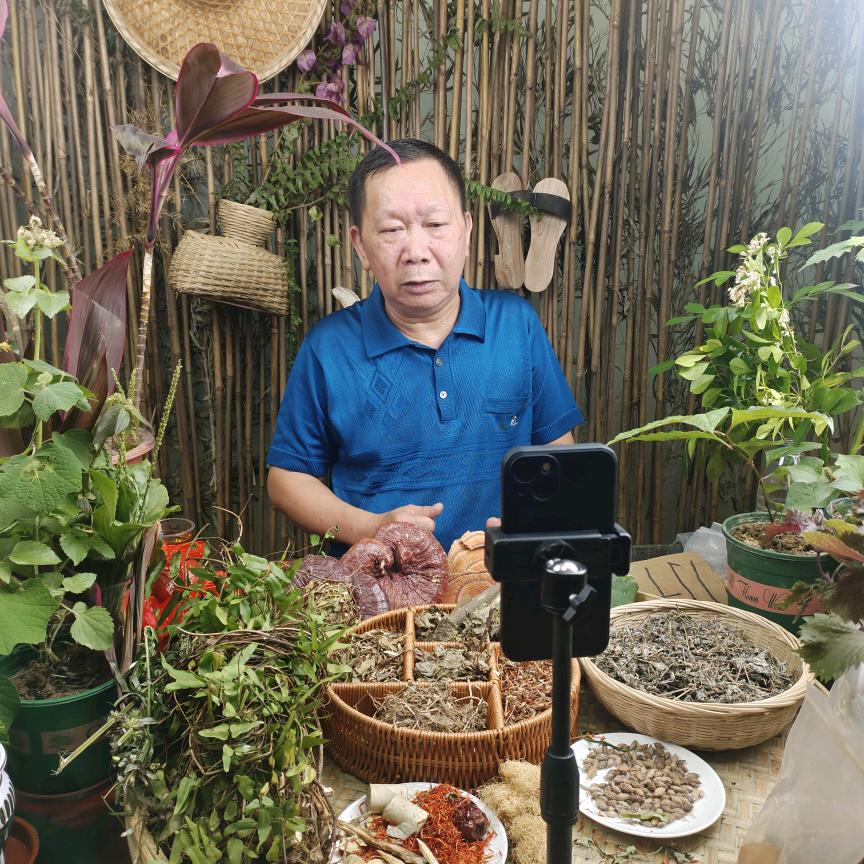 中草植物大师陶叔（收徒弟）
