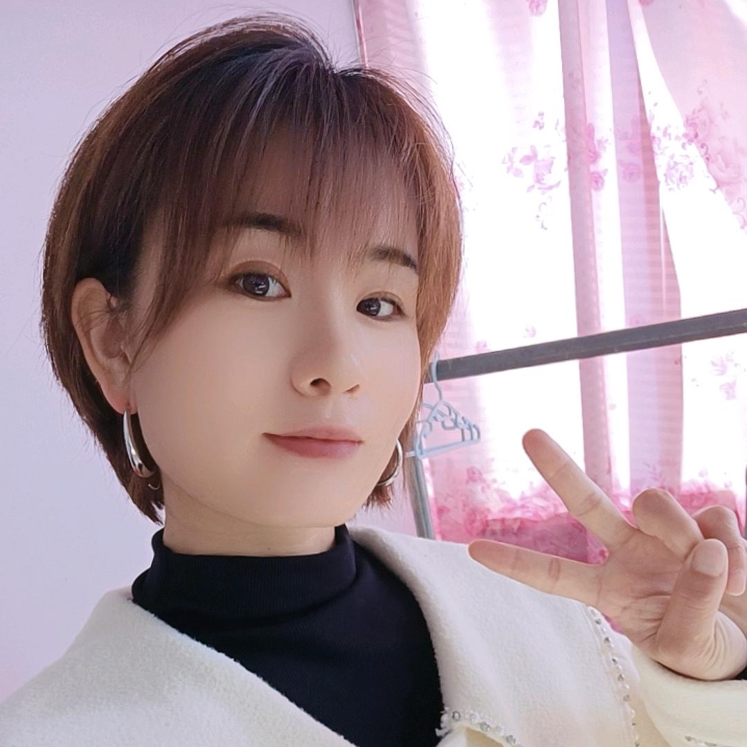 卖阳光玫瑰的小娘们儿