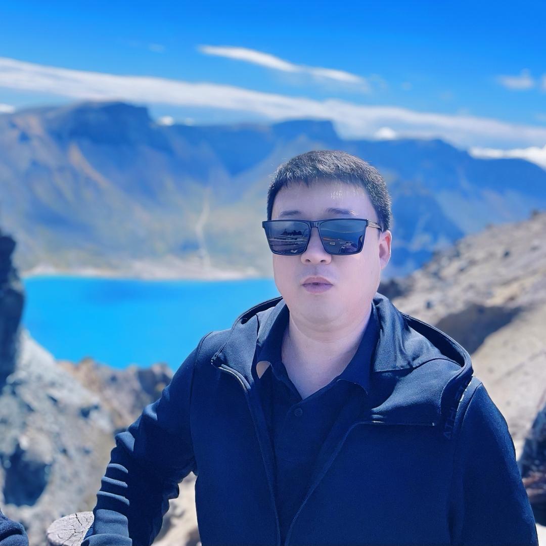 思洋（设计师）