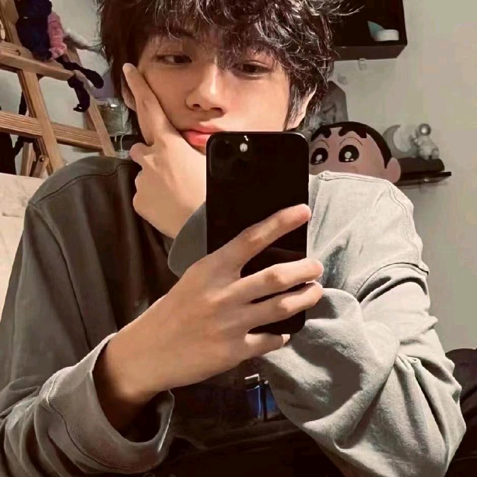 风筝会在阴天搁浅☁️