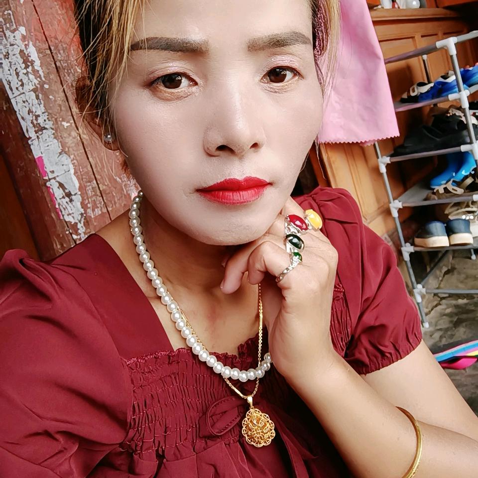 🌹干工地的小英！💘💘🍎