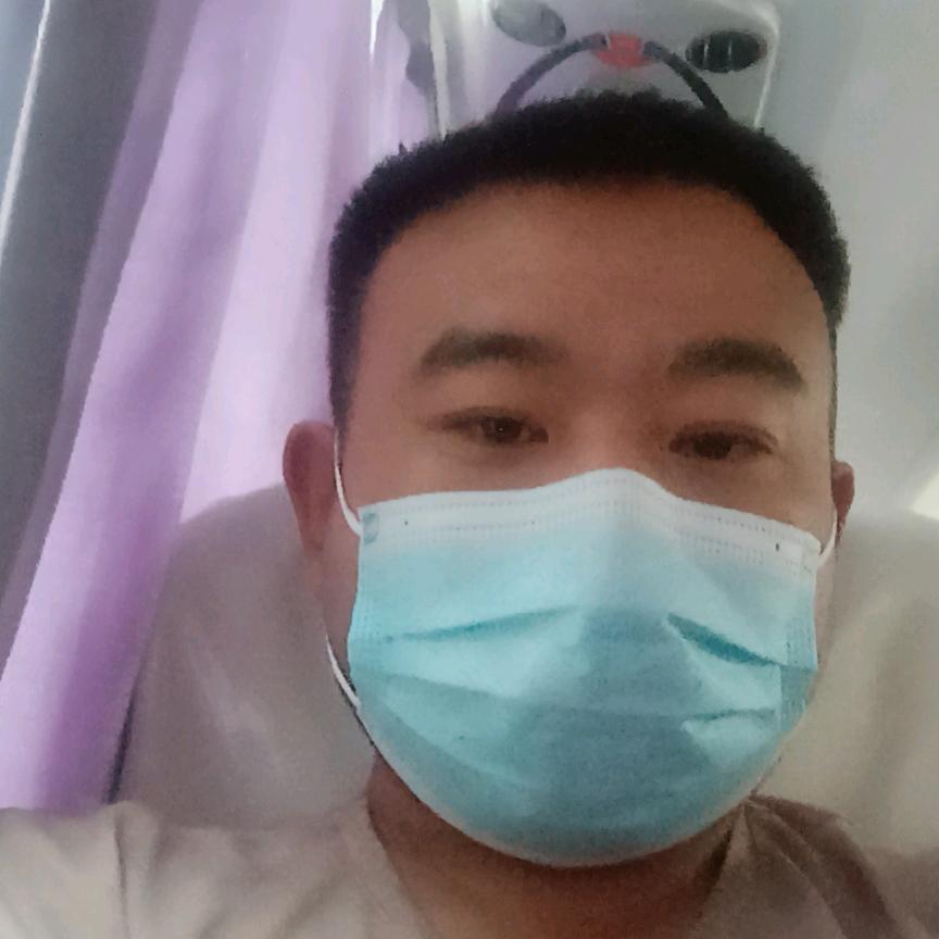 爱钓鱼的小伟。