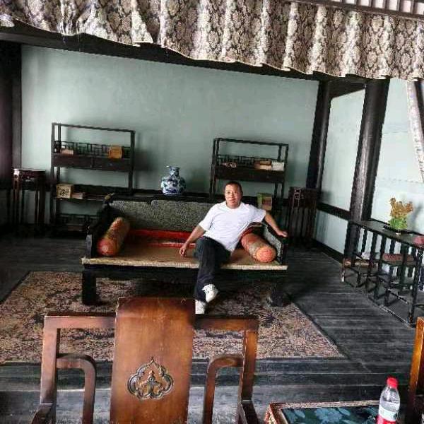 阿六，专业拆迁