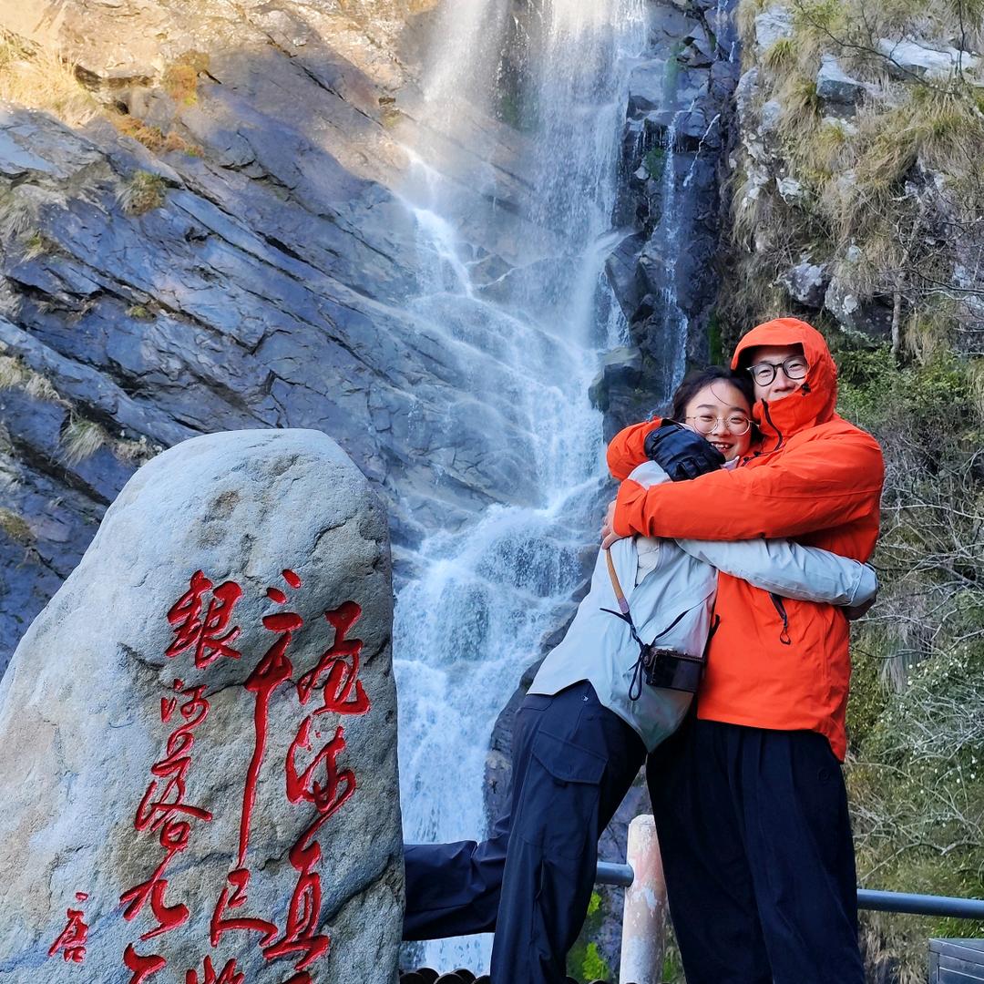 雪中小豹子