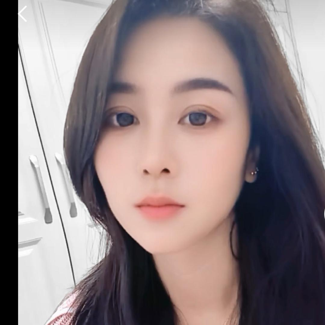 由美