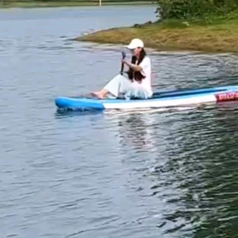 水动静兰（诗雨姐姐）