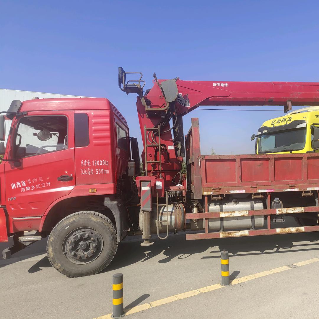 堰塘随车吊小涂