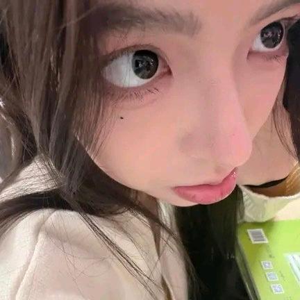 冷若冰霜高冷女人