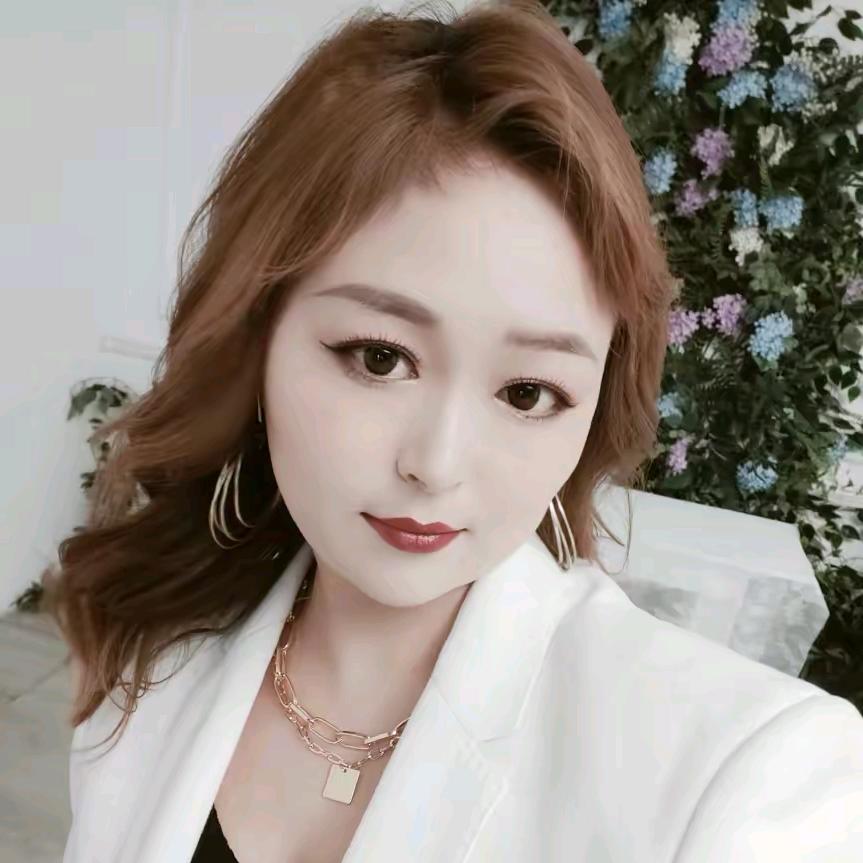 幸运的小丹妹