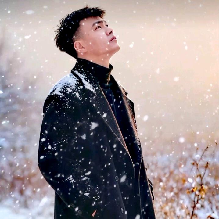 🕊ꦿ᭄局外人💞🕊