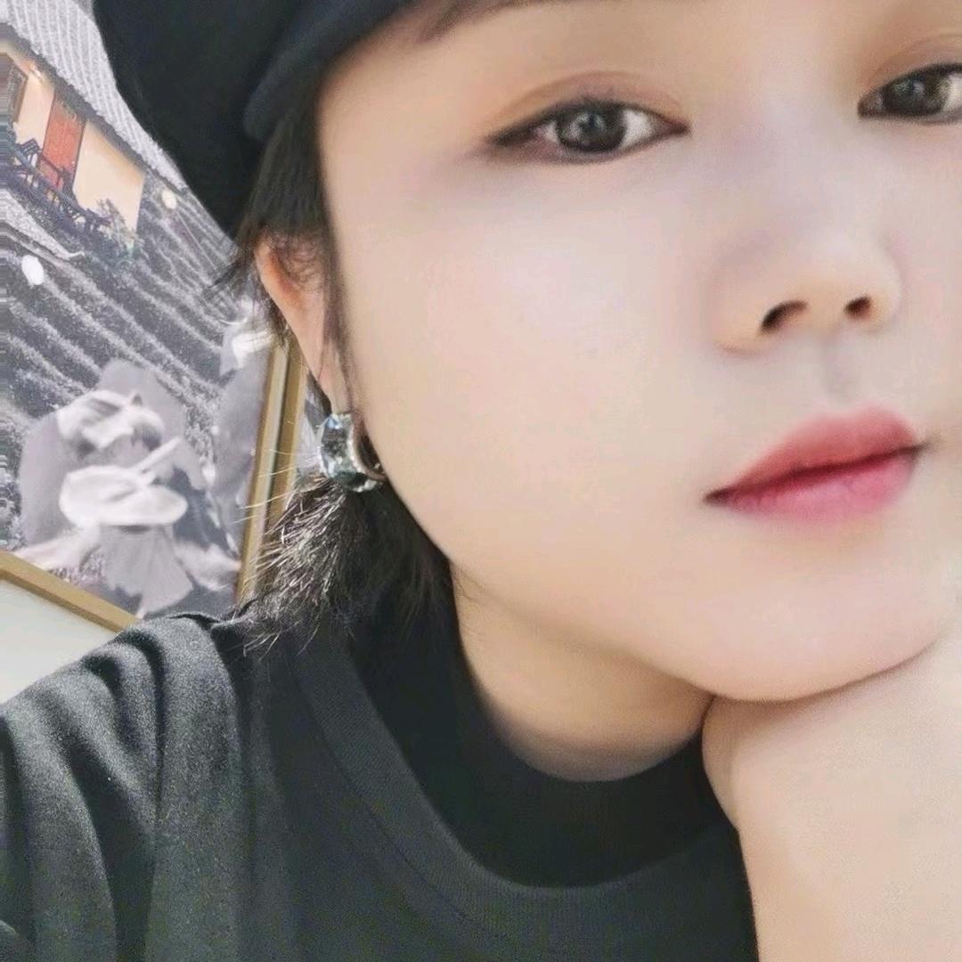 女发型师夏夏