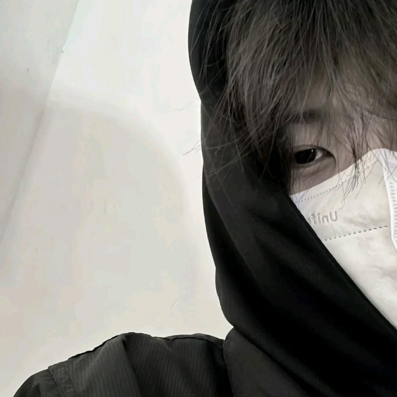 H.默默🫧
