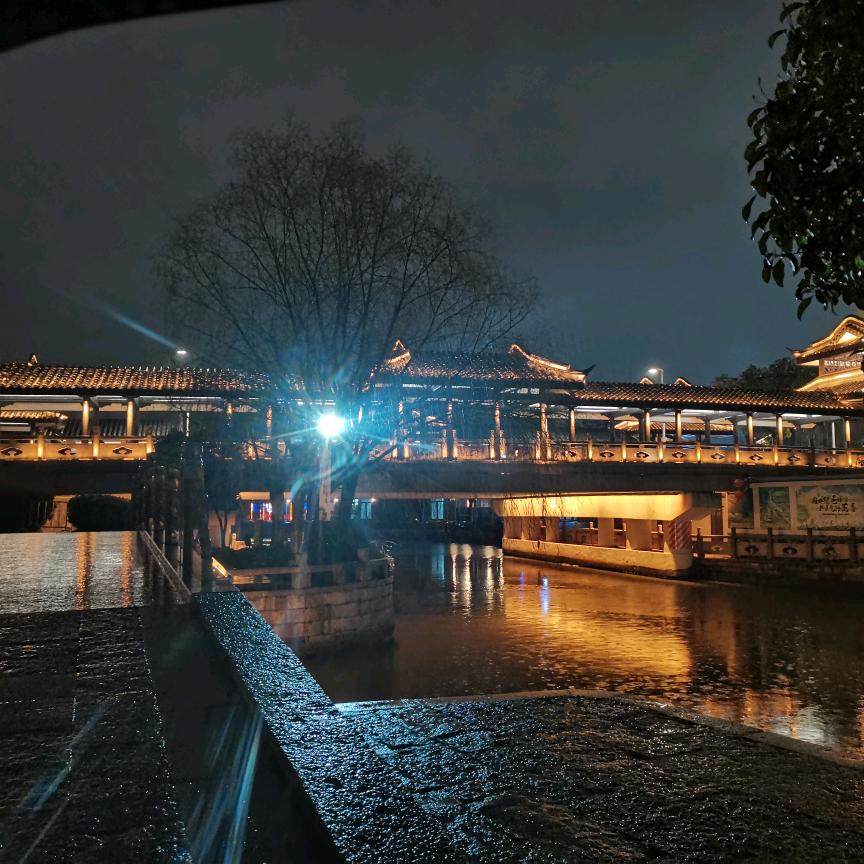 爱丽的吉他
