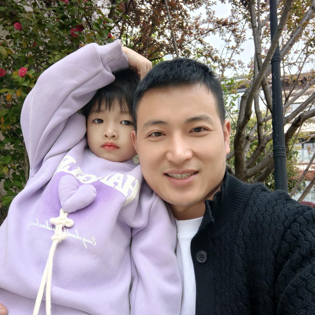 美食爱分享「小西」