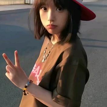 小羽头像
