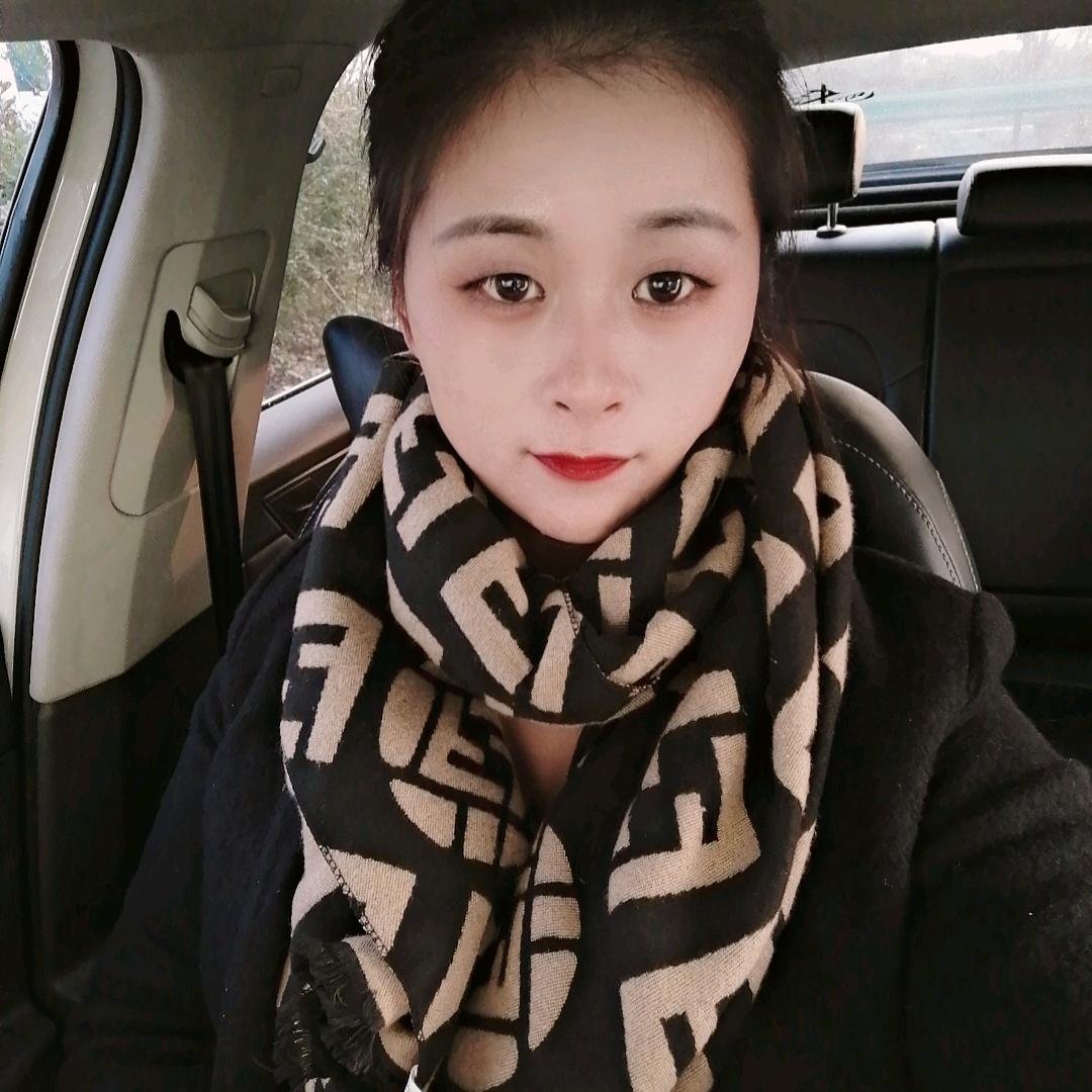 有糖就会笑的梦梦