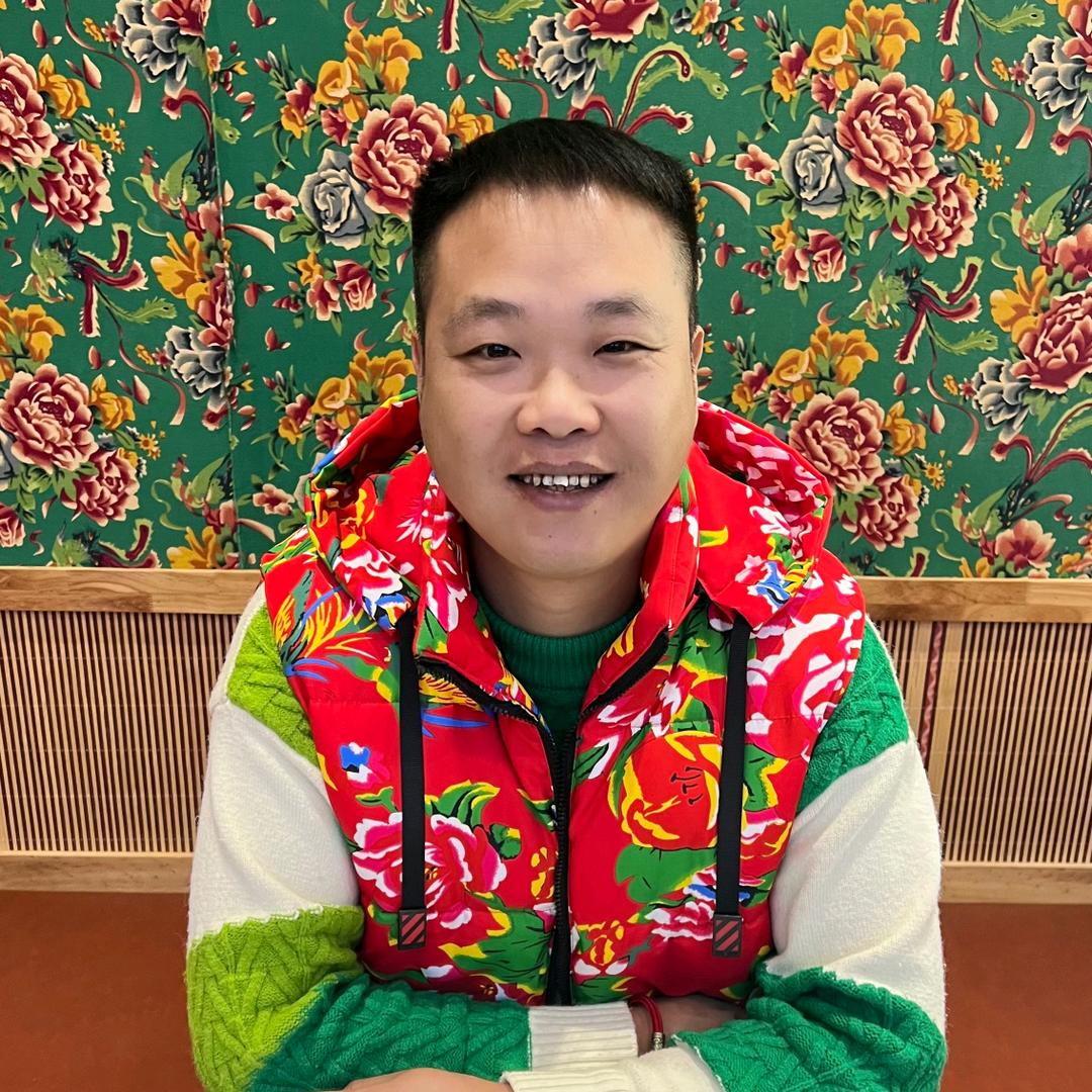 东北老支书铁锅炖-小辉