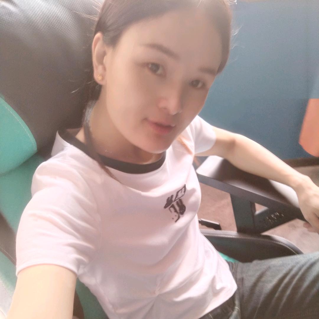 只喝烈酒，不谈过往