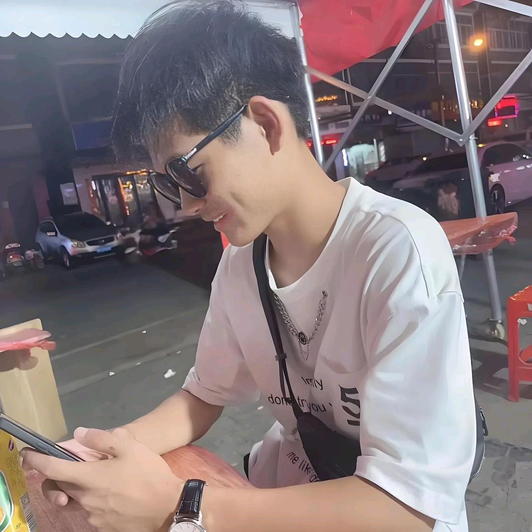 ℒᎭℯ⃝哥是限量版࿐🎙️