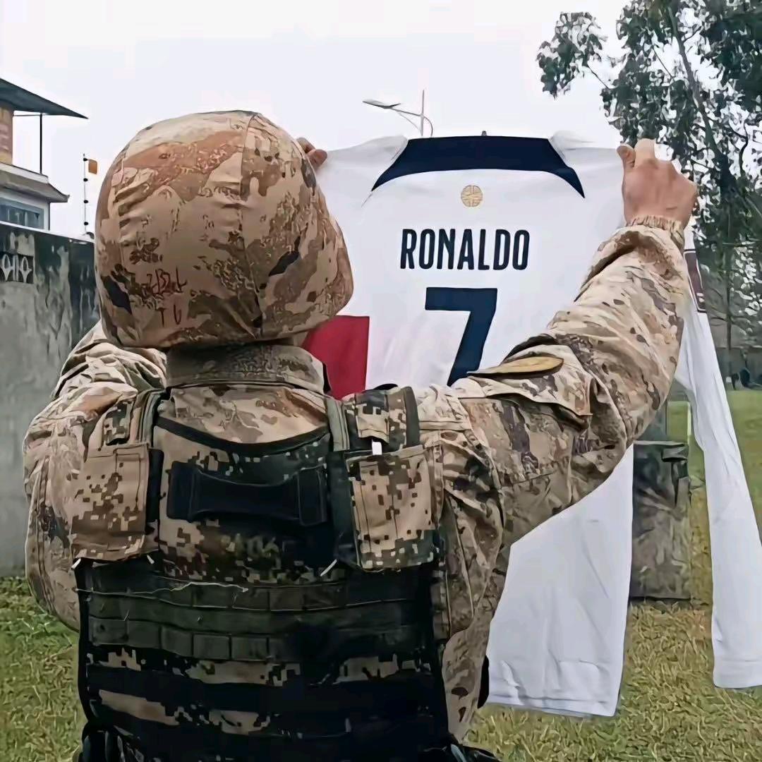 ❣️Eyessmi le❣️