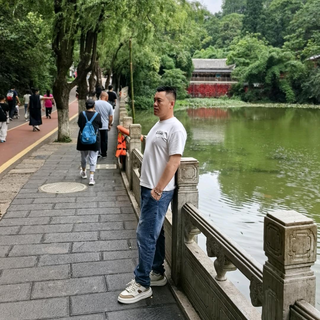 🇨🇳大庆喜哥🇨🇳{退役}
