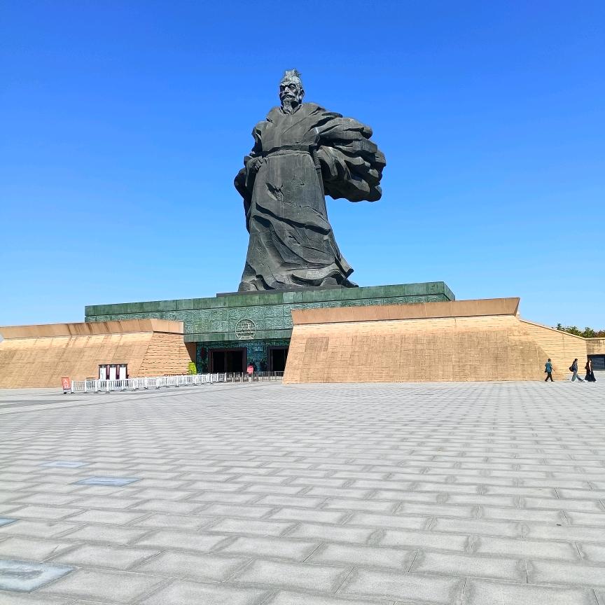 覃家花园枇杷基地