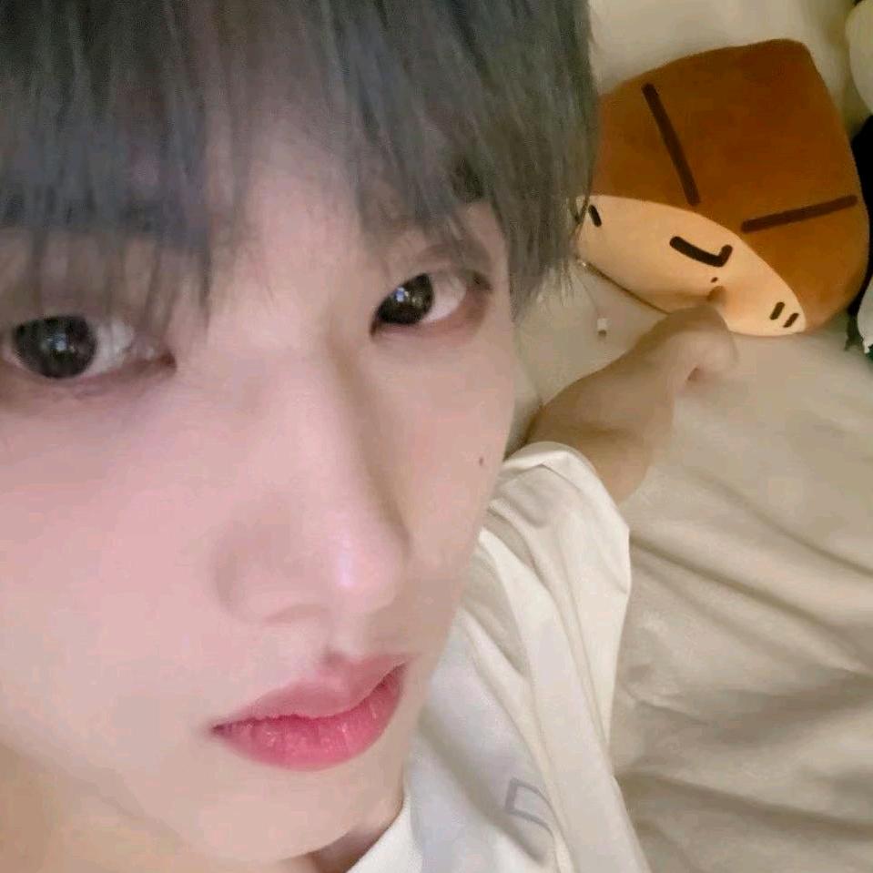 骑老奶奶闯红灯时发现老公为养家为钱做0