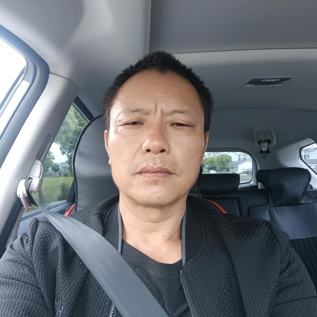 杨明钢筋工，四川南充营山骆市滨河新城