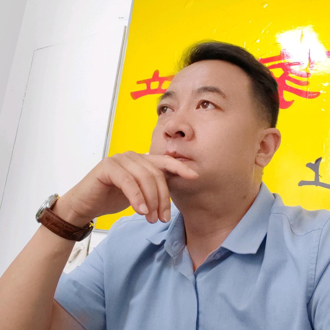 最实在的中介大叔（别墅）