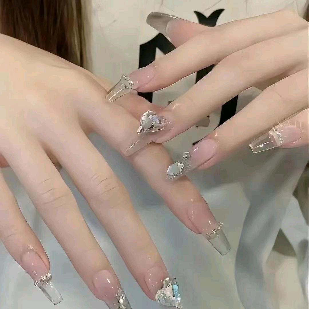 爱菲穿戴甲