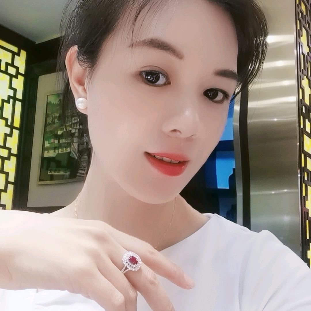 胡富丹