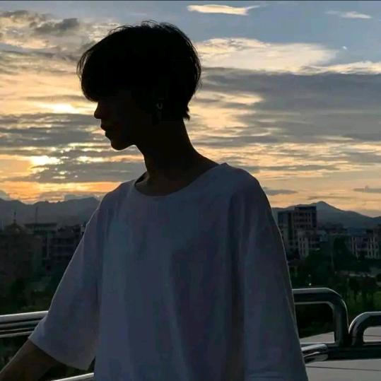 不是搞笑男