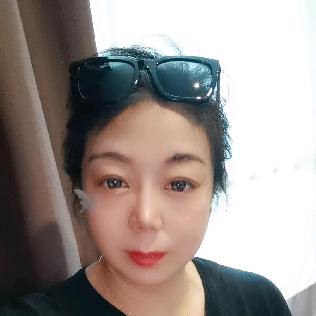 @你的那个她💃