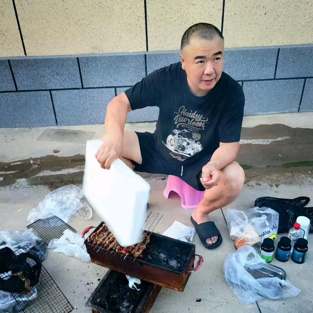 徐岩
