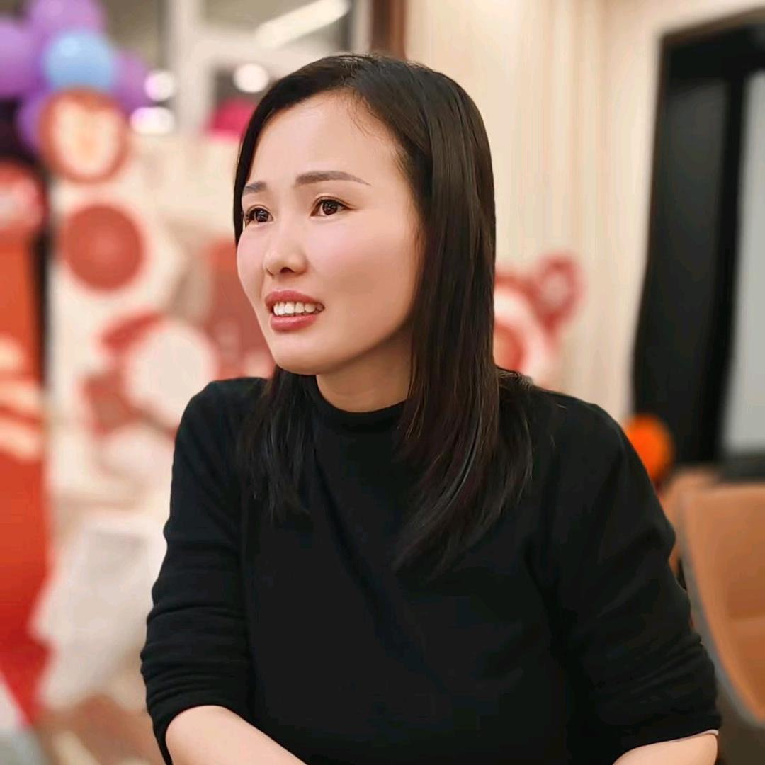 幼儿园小姐姐