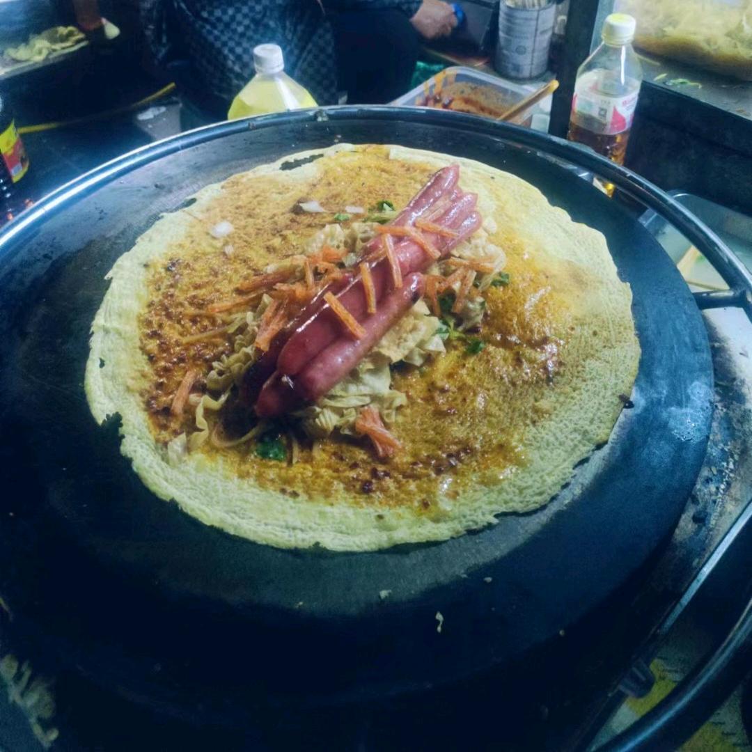 兰姐烤冷面，煎饼果子，烤面筋