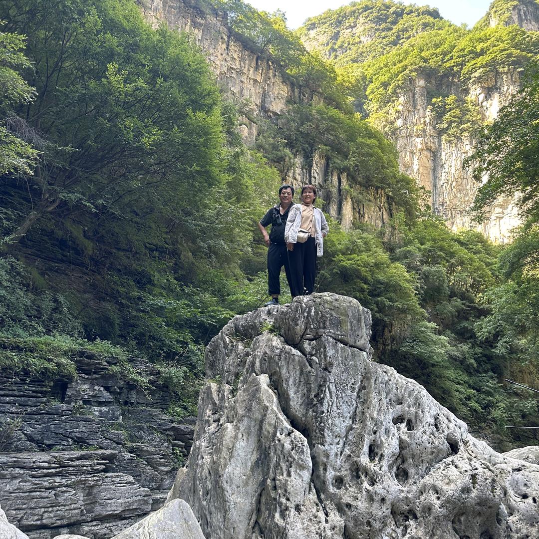 衡馨装饰三唐木门