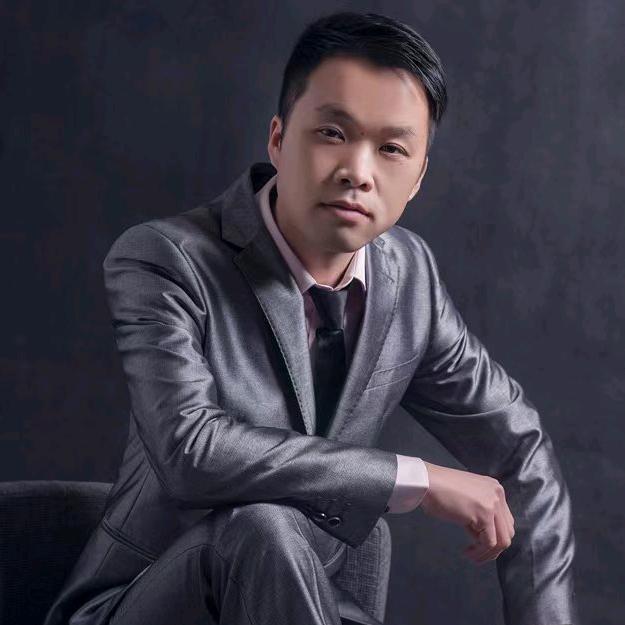 摄影师方明（婚礼纪实拍摄）