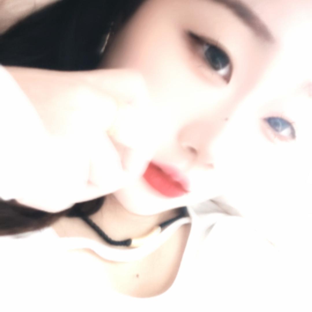 球球^
