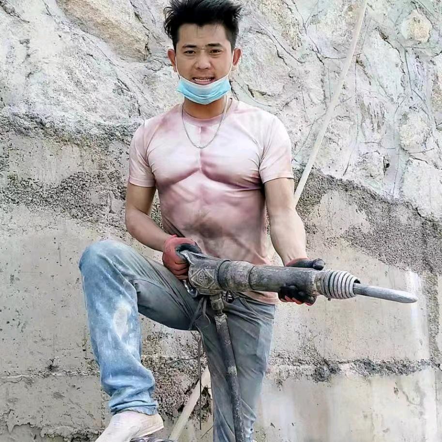 工地炮哥(炮无敌)