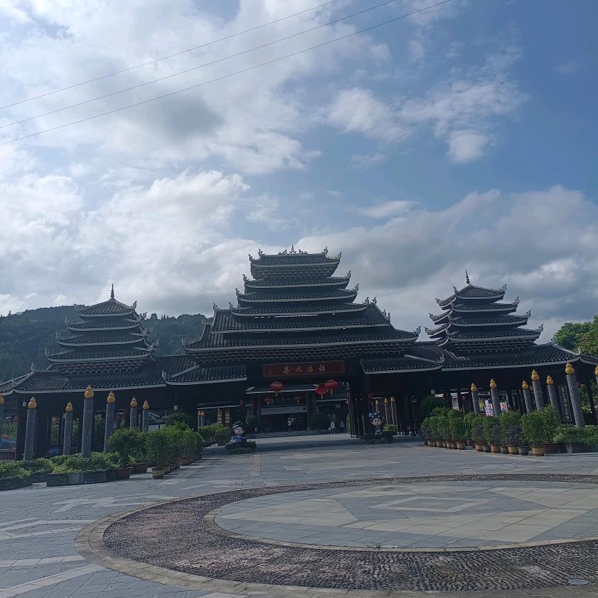 奔哥，三江，