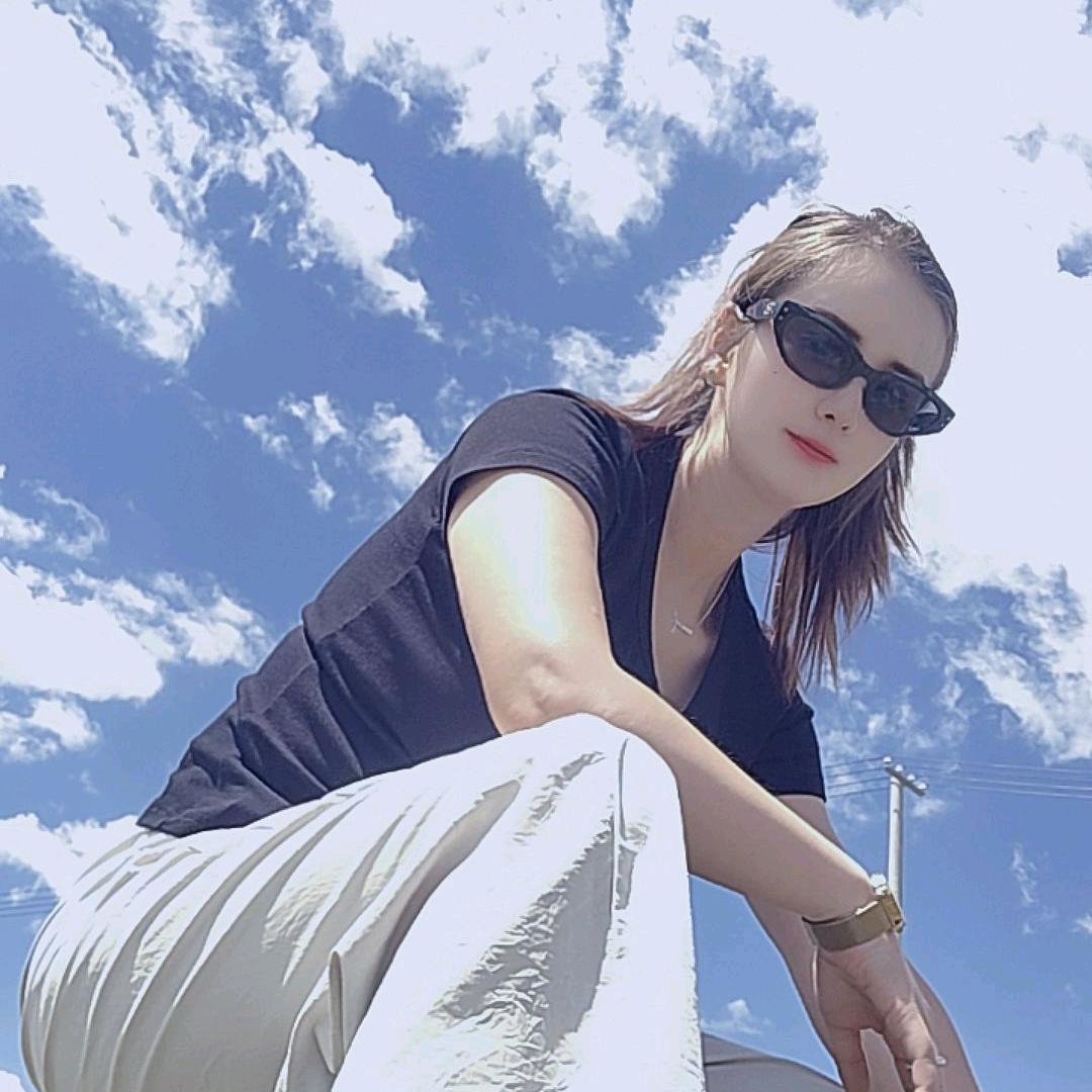 Hi ~夏小影【拒绝连赞】