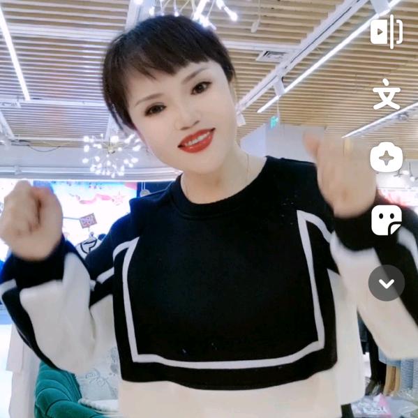 幸福一家人😀️😀️😀️