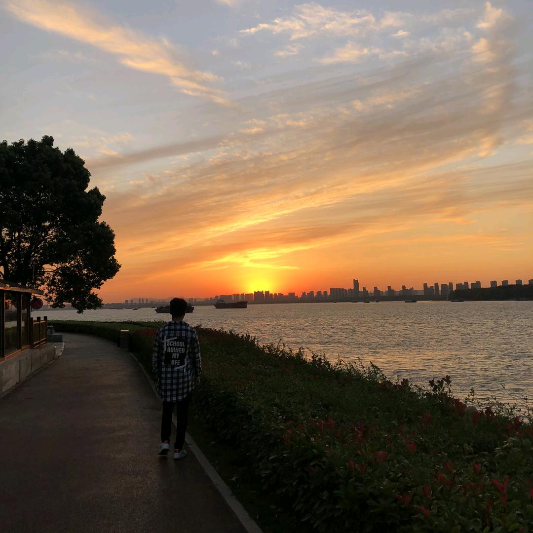 看日落☀️