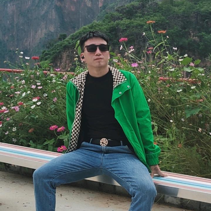 阿贵♥很普通