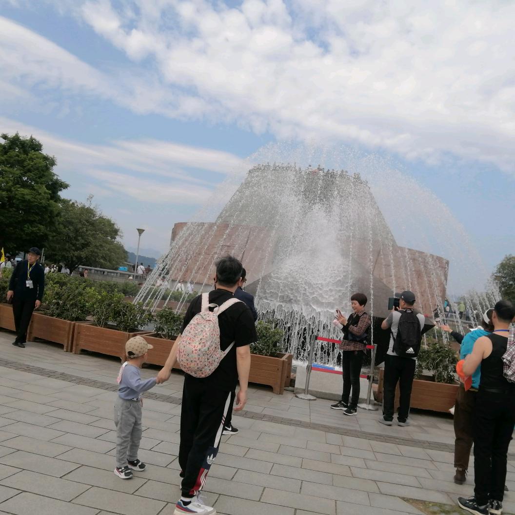 張哥