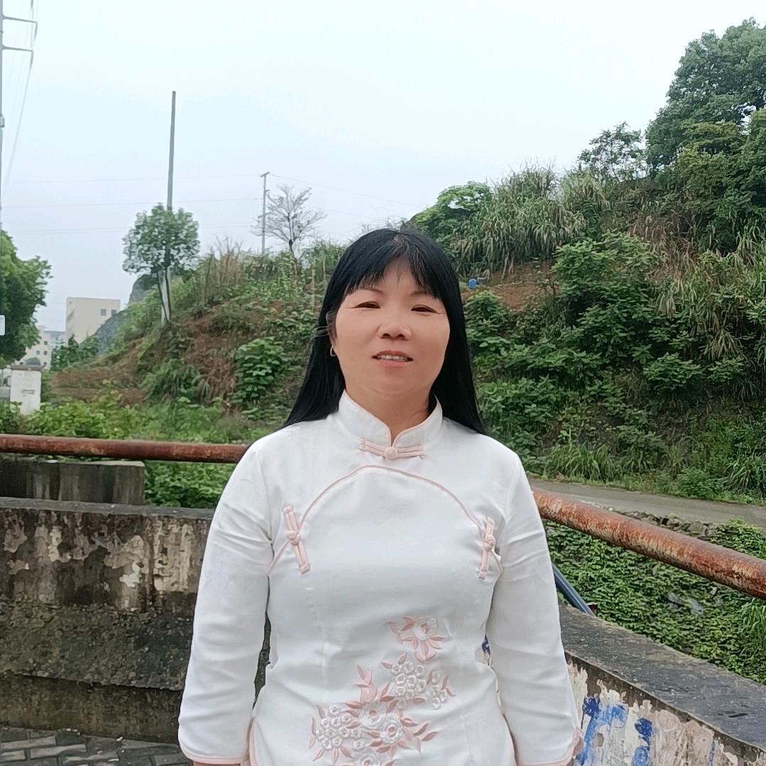 小赖姐（晚上8点I0分开播丿江西